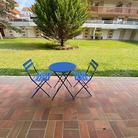 Studio Deauville Situe Devant La Plage Екстер'єр фото